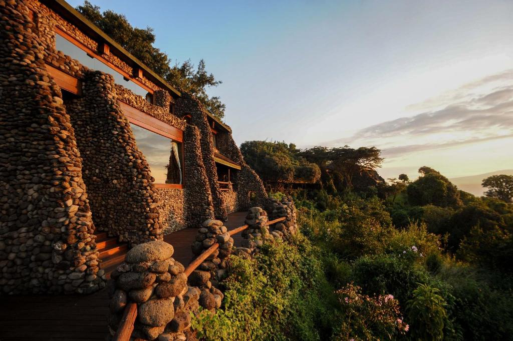 4 days Serengeti and Ngorongoro Crater Luxury safari
