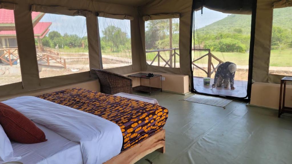 Sunshine Maasai Mara Safari Lodge