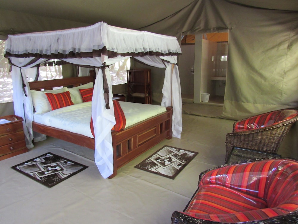 Mara Ntulele Camp